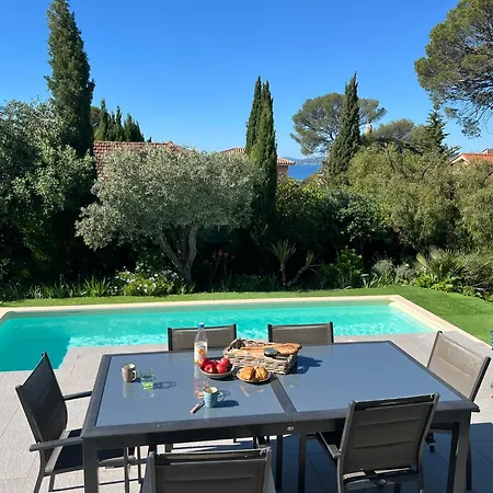 Raphael Saint-Raphaël